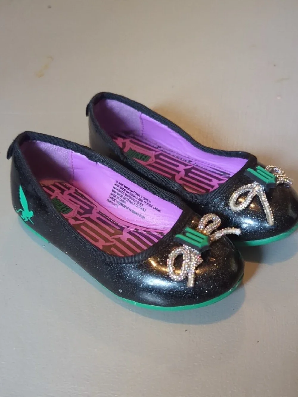 Wicked Ballet Flats Black Glitter Bows size 10